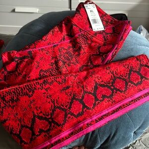 Adidas Ivy Park Ivy Hearts leggings brand new w/ tags